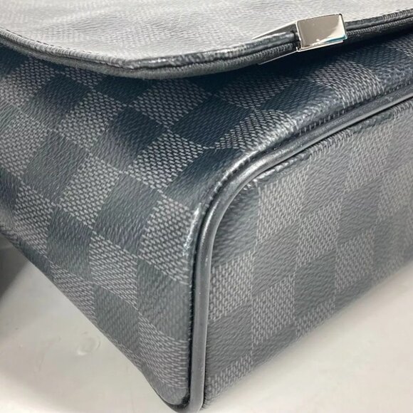 LOUIS VUITTON Damier Graphite District PM NM Crossbody Shoulder Bag - Picture 9 of 13